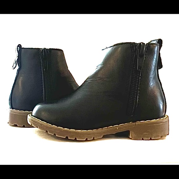 2 Pairs of Toddler Size 6 Leather Boots, 1 Brown 1 Black Different Styles - Picture 6 of 9